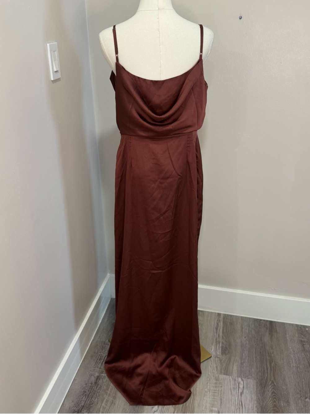 NWT Baltic Born Sydney Satin Gown Sugarlips RSVP Large - Picture 4 of 7